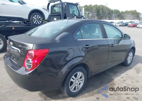 2015 Chevrolet Sonic Lt Auto z USA, uszkodzony, nr VIN 1G1JC5SH1F4125031